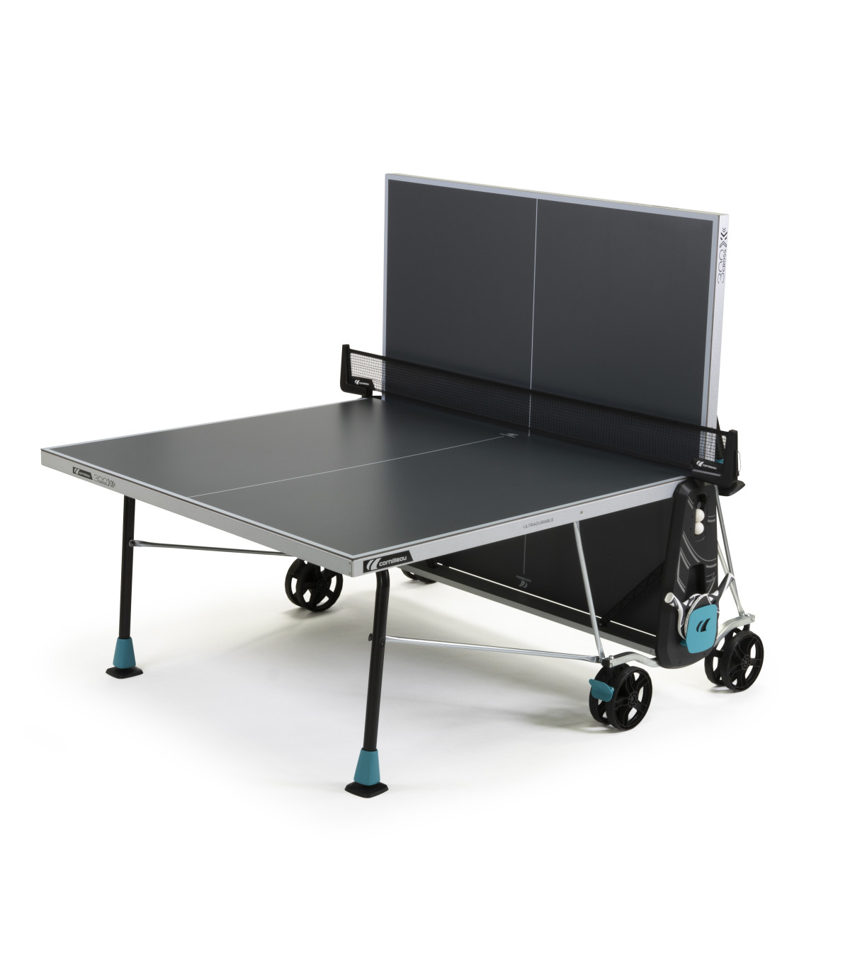 TABLE DE PING PONG 300 X OUTDOOR CORNILLEAU RELEVÉE