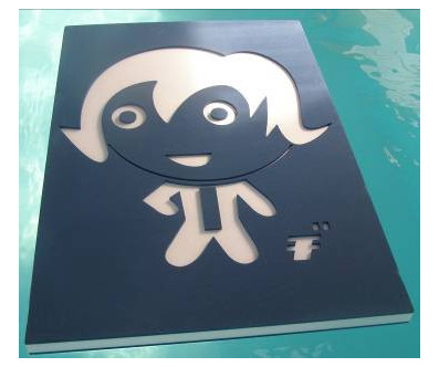LOLY RADEAU  PISCINE