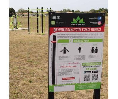 PANNEAU AFFICHAGE STREET WORK OUT 1
