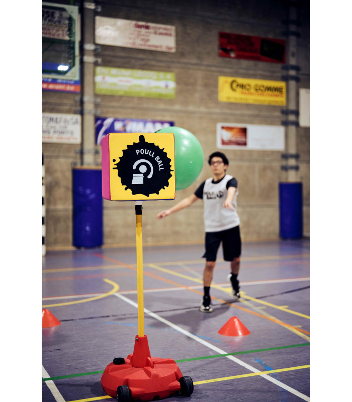 CUBE MOUSSE POULL BALL SUR SOCLE