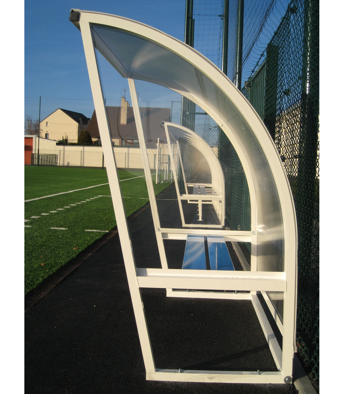 VUE PROFIL ABRI TOUCHE HAUTEUR 2 M ARRIERE ALU CÔTÉ PE TRANSPARENT