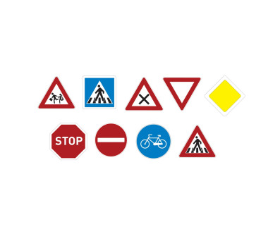 LOT DE 9 PANNEAUX DE SIGNALISATION ROUTIÈRE AVEC SOCLE