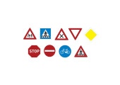 LOT DE 9 PANNEAUX DE SIGNALISATION ROUTIÈRE AVEC SUPPORT