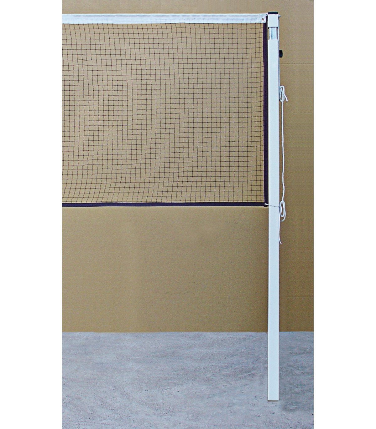 PAIRE DE POTEAUX BADMINTON COMPETITION A SCELLER DANS FOURREAUX