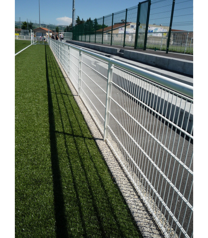 MAIN COURANTE TERRAIN DE FOOTBALL OU RUGBY