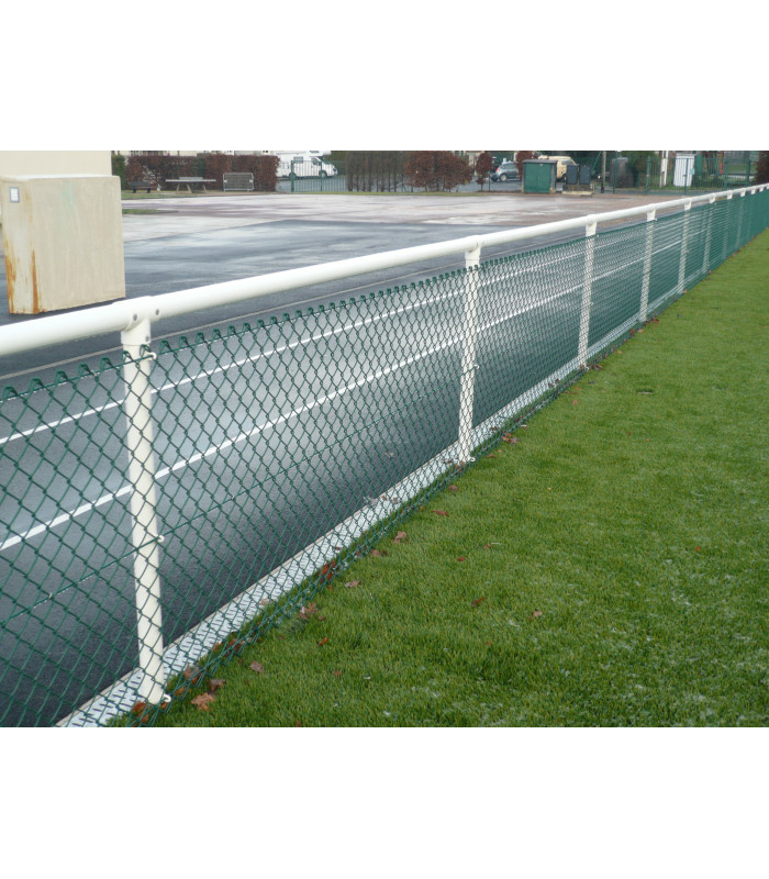 MAIN COURANTE TERRAIN DE FOOTBALL OU RUGBY AVEC REMPLISSAGE GRILLAGE