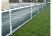 MAIN COURANTE TERRAIN DE FOOTBALL OU RUGBY AVEC REMPLISSAGE GRILLAGE