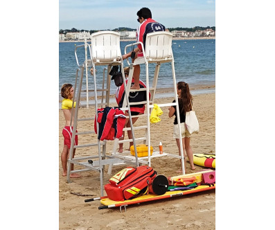 CHAISE DE SURVEILLANCE PLAGE