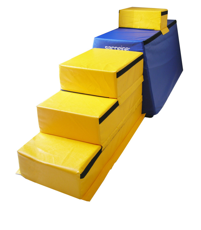 CHEVAL MOUSSE MODULABLE 4 ETAGES SARNEIGE VUE ESCALIER