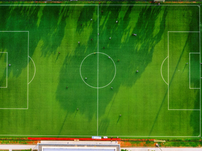 Tout savoir sur les équipements et les normes pour un terrain de football