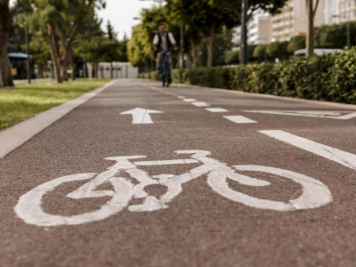 Savoir Rouler à Vélo : Le Guide Complet pour les Écoles