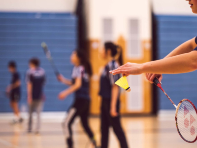 Le badminton, l'activité sportive scolaire incontournable