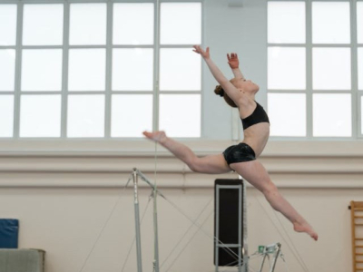 Comment choisir son matelas de chute pour une pratique sécurisée du saut en gym?